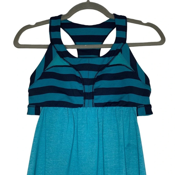 Lululemon 2 in Run Tank Top in Micro Macro Stripe Surge Blue - Picture 5 of 10